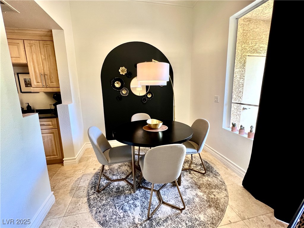 230 East Flamingo Road 330