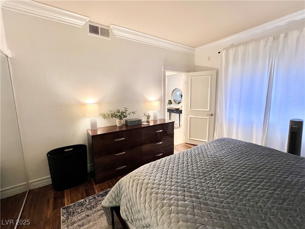 230 East Flamingo Road 330