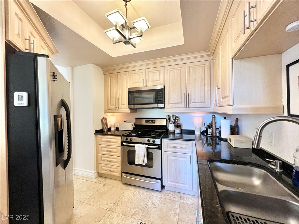 230 East Flamingo Road 330