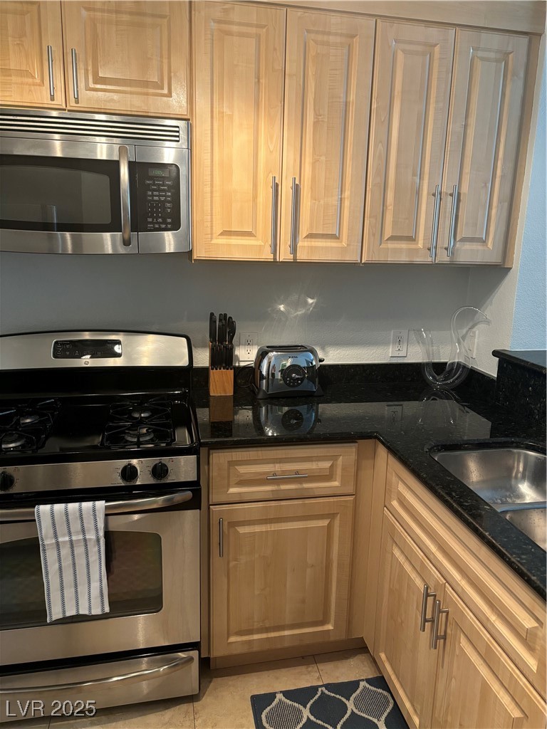 210 FLAMINGO Road 210