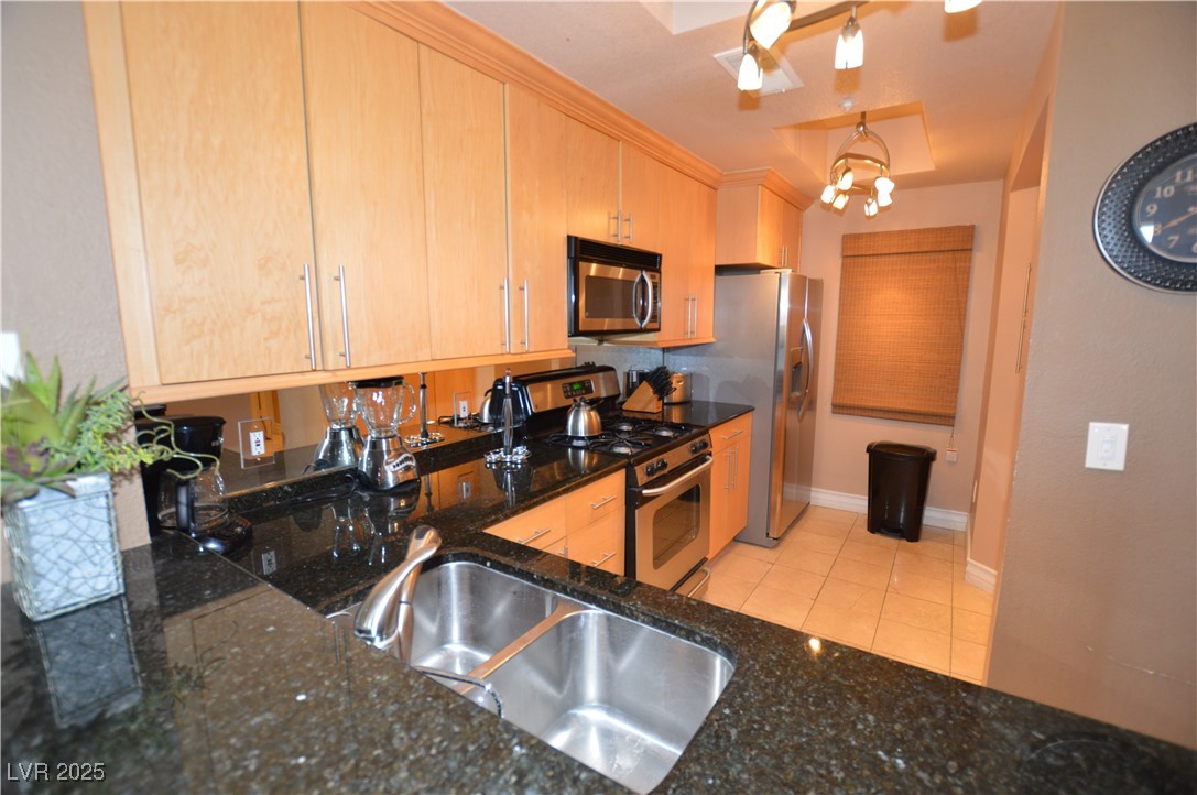 210 East FLAMINGO Road 226