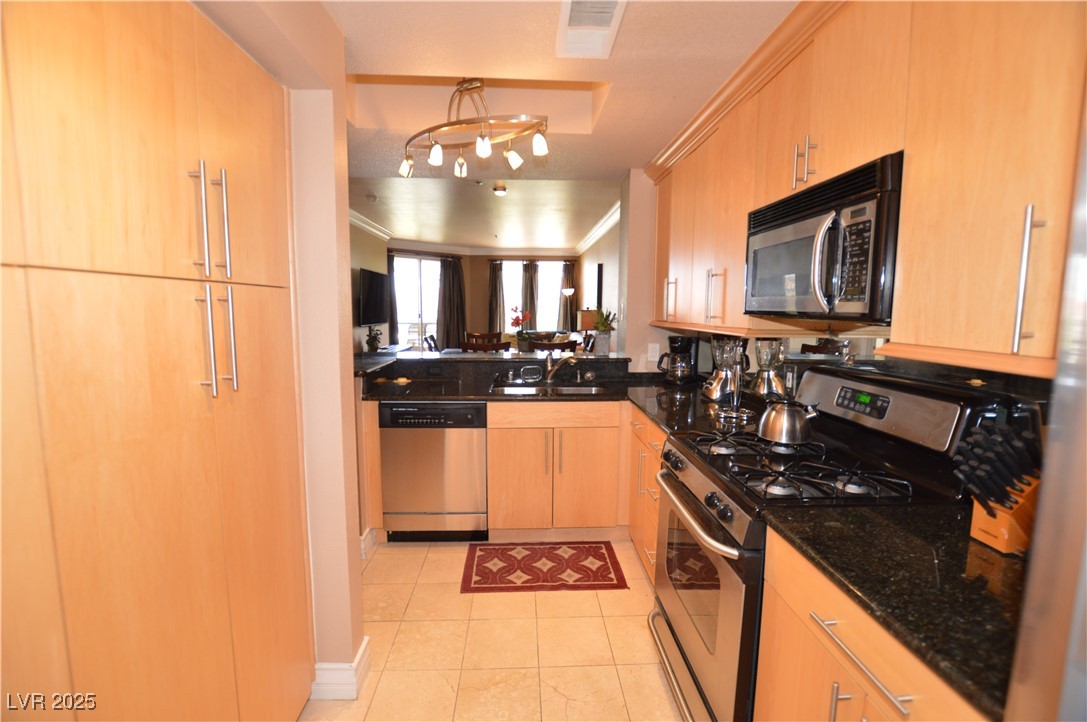 210 East FLAMINGO Road 226