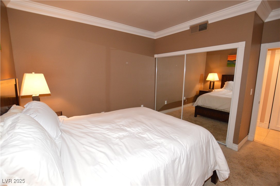 210 East FLAMINGO Road 226