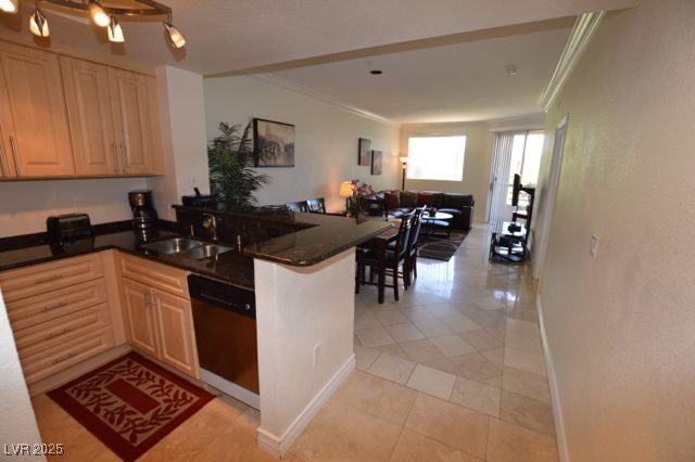 270 East FLAMINGO Road 114