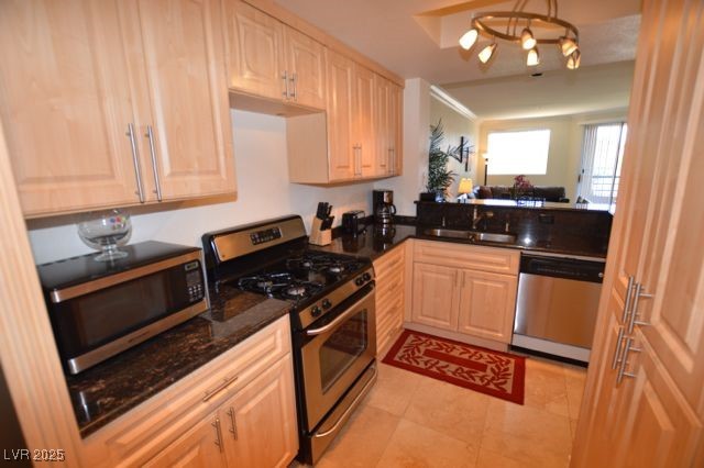 270 East FLAMINGO Road 114