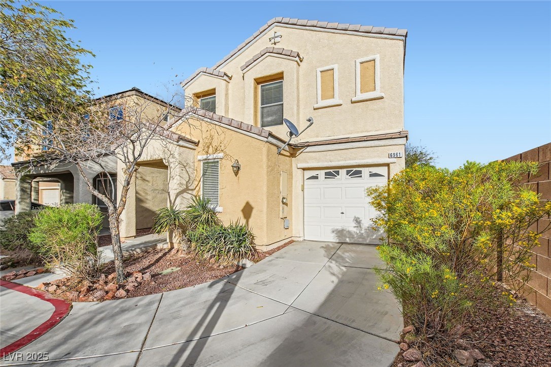 6961 Graceful Cloud Avenue