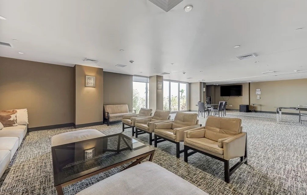 8255 Las Vegas Boulevard 1504