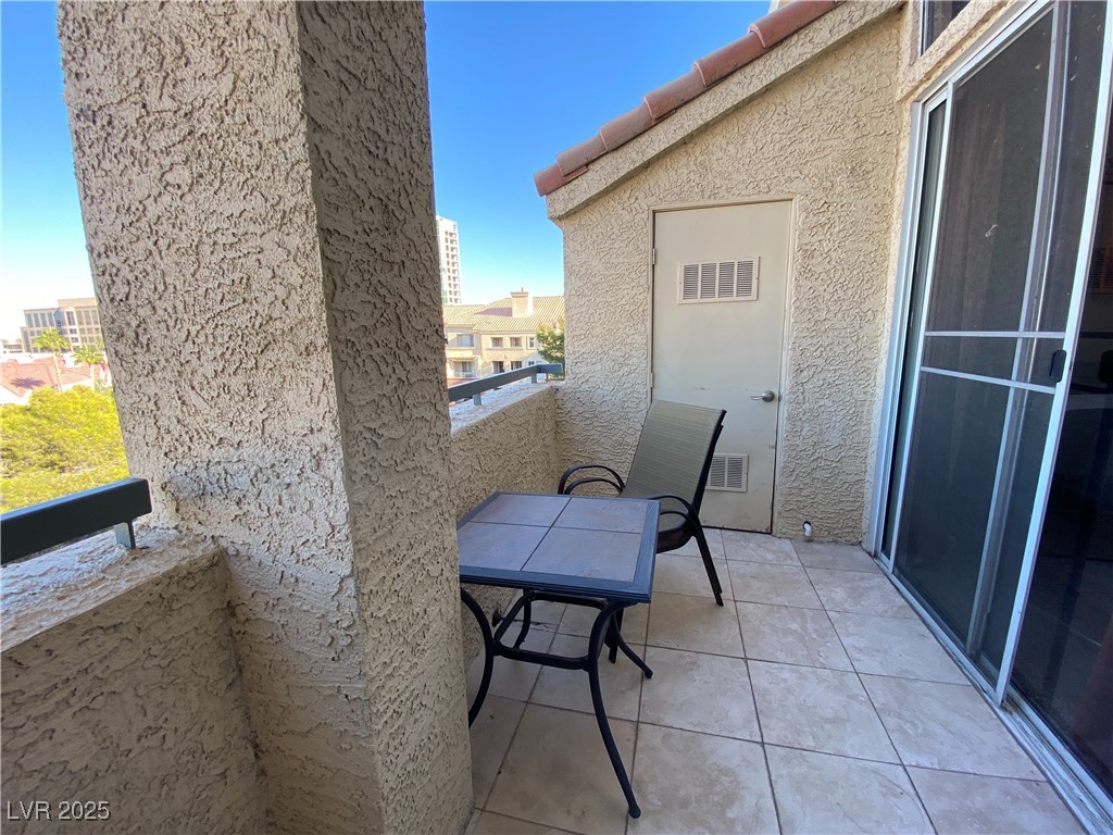 230 East Flamingo Road 423