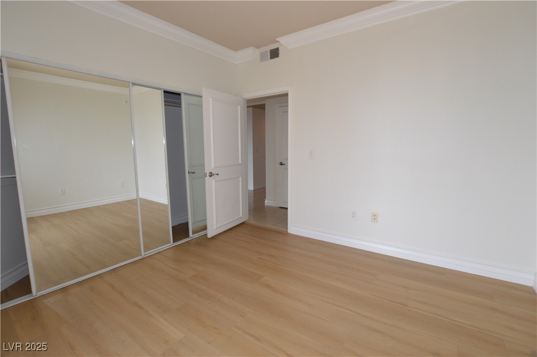 270 East FLAMINGO Road 211