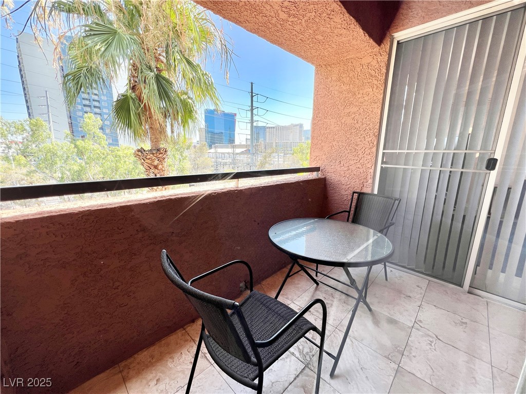 220 FLAMINGO Road 417