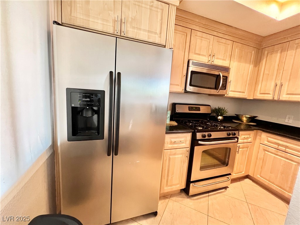 220 FLAMINGO Road 417