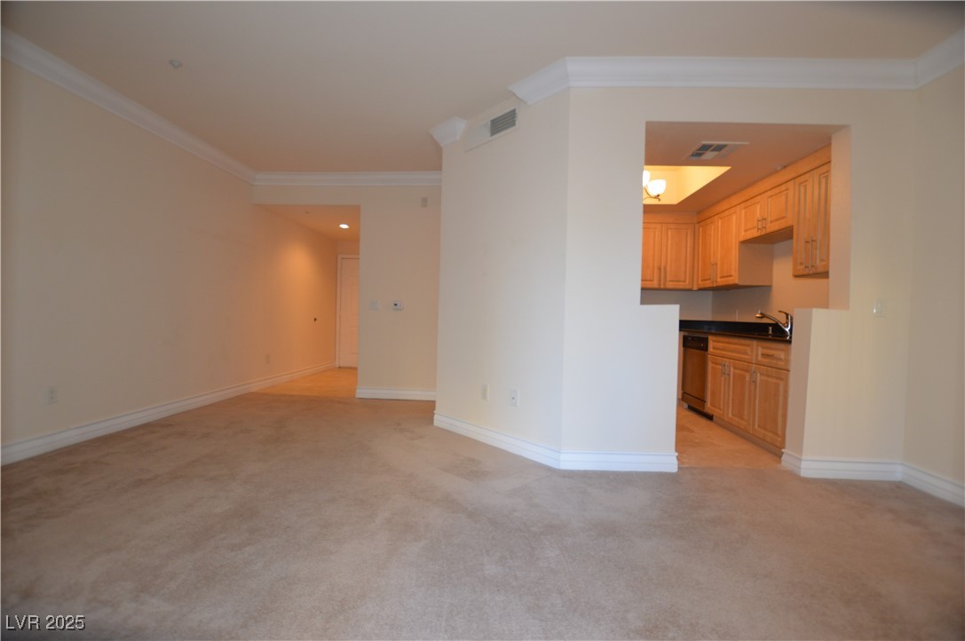 260 Flamingo Road 102