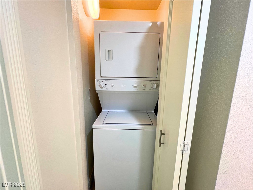 210 FLAMINGO Road 302