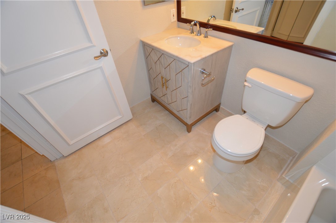 270 East Flamingo Road 107