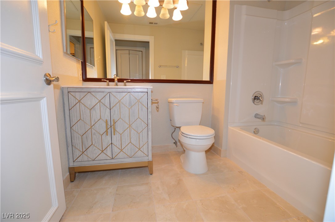 270 East Flamingo Road 107