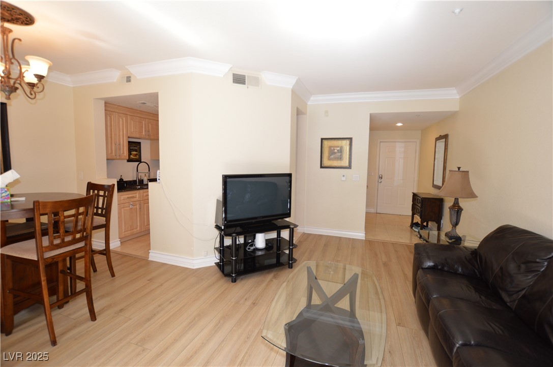 230 East Flamingo Road 229