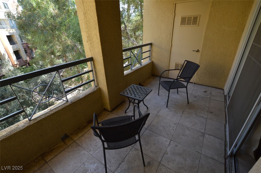 230 East FLAMINGO Road 230
