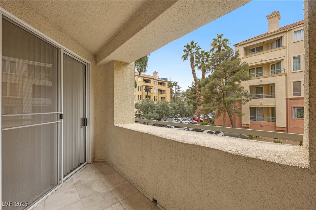 270 East Flamingo Road 106