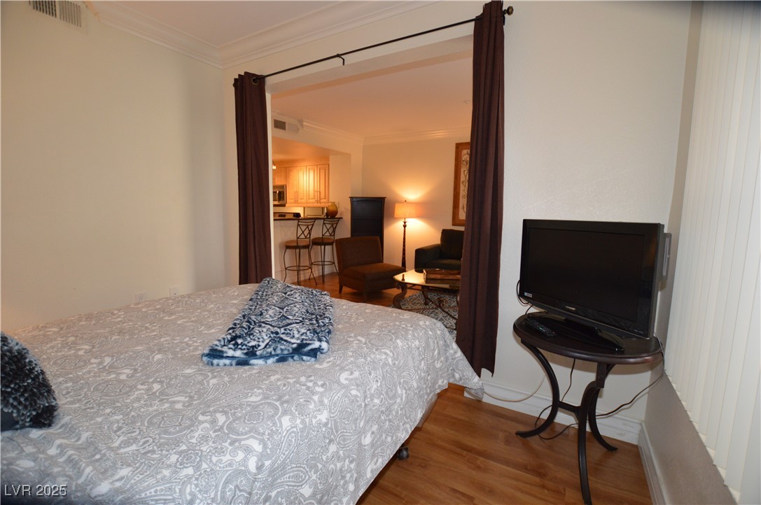 260 FLAMINGO Road 210