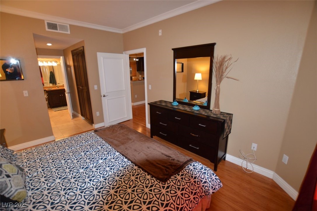 260 East FLAMINGO Road 335