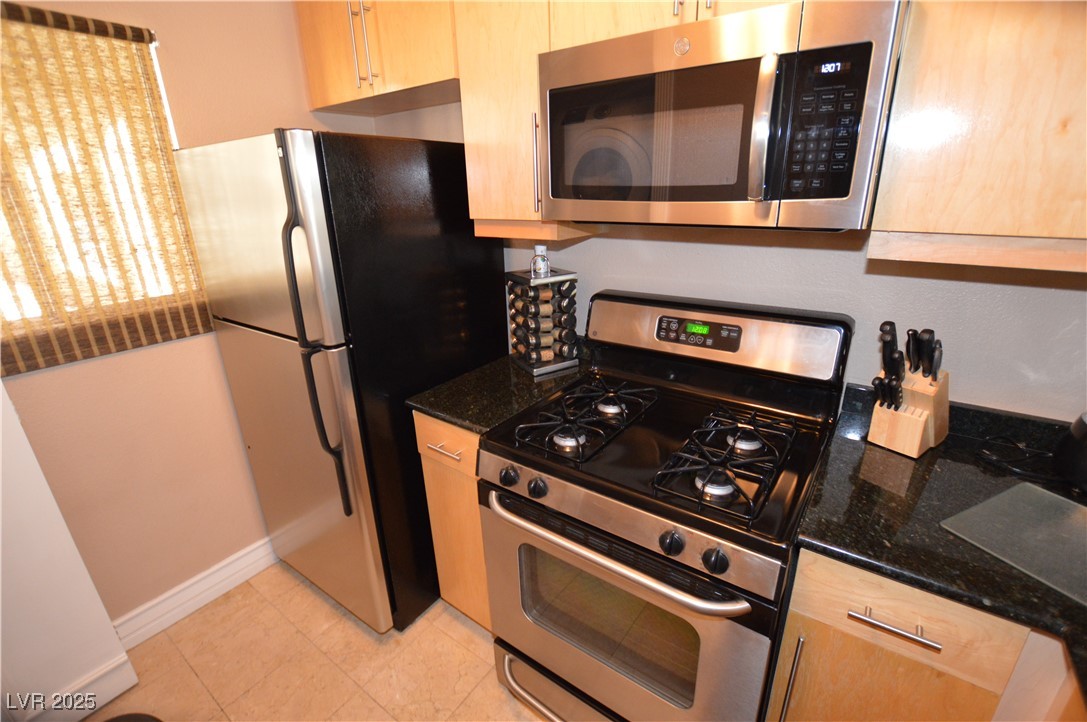 220 East FLAMINGO Road 327