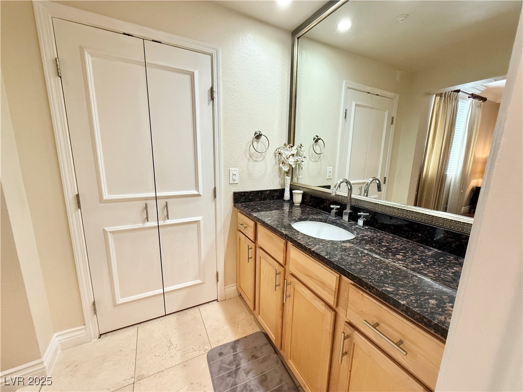 210 FLAMINGO Road 206