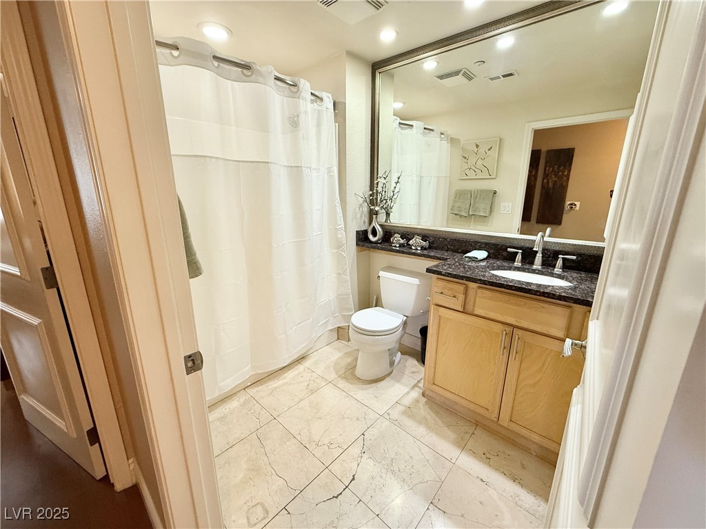 210 FLAMINGO Road 206