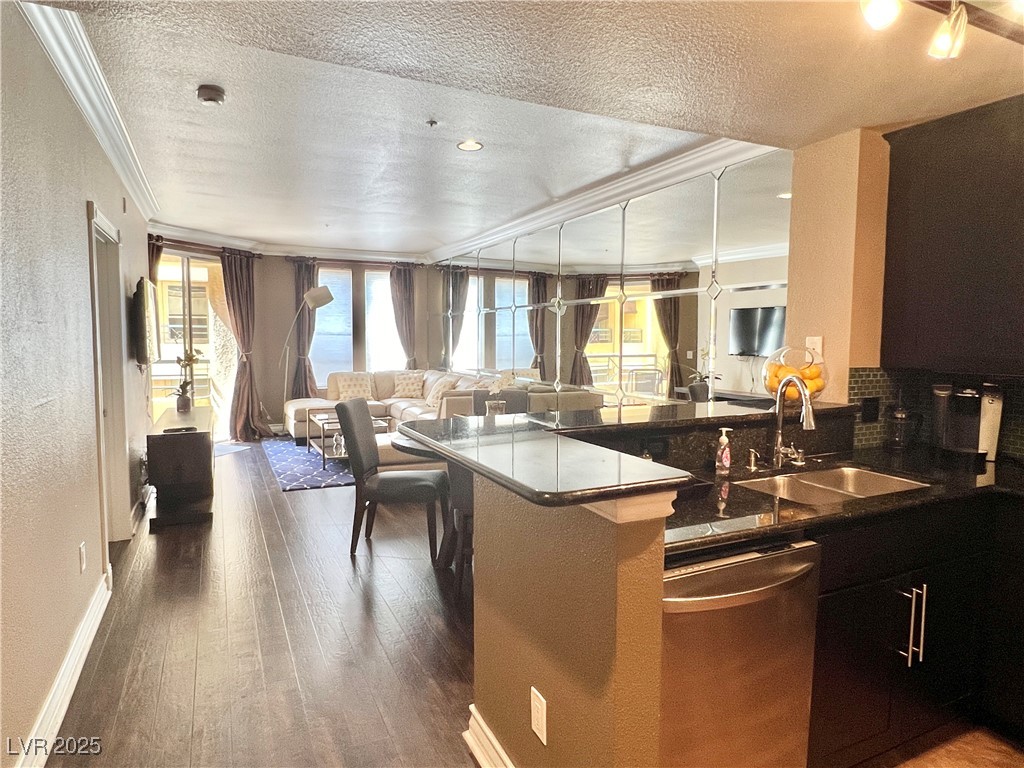 230 East Flamingo Road 215