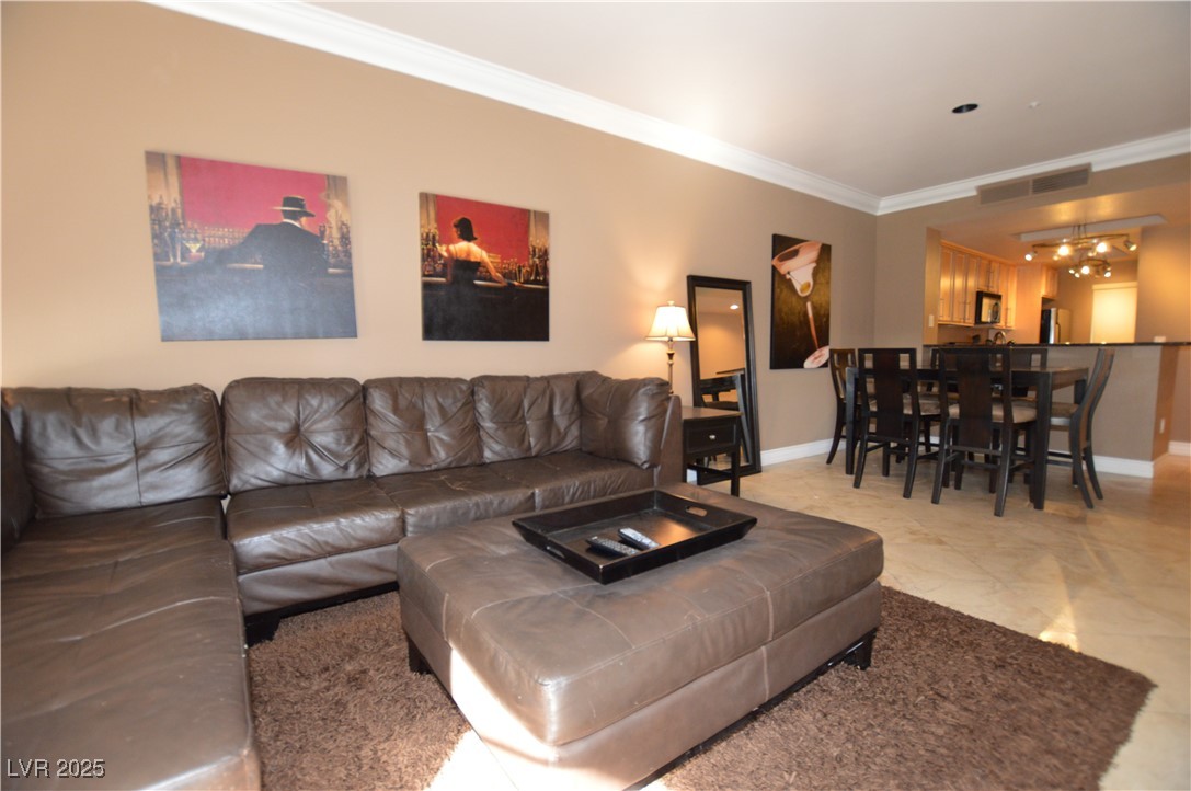 260 FLAMINGO Road 213