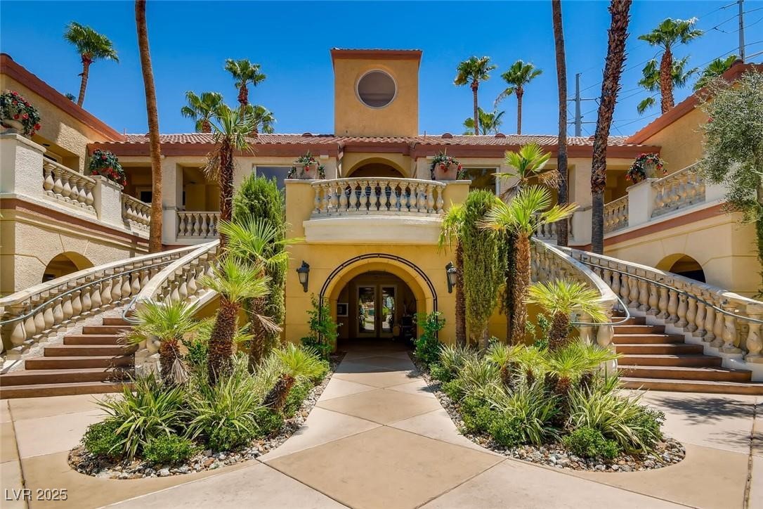 220 Flamingo Road 107