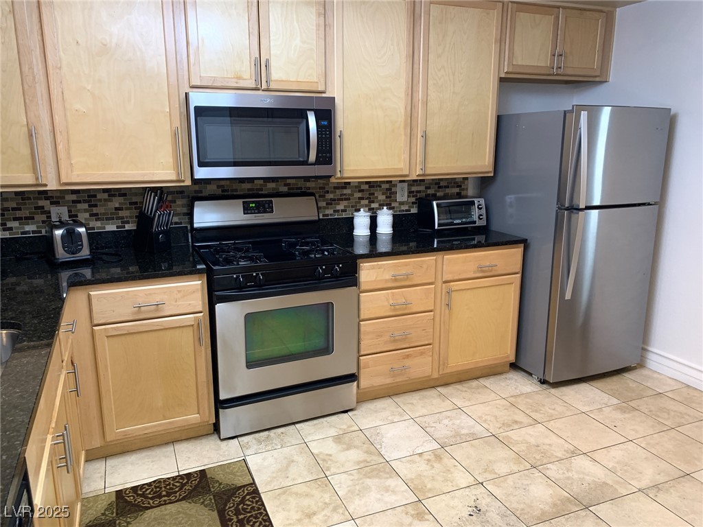 210 East FLAMINGO Road 201