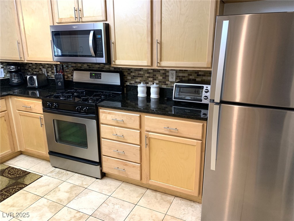 210 East FLAMINGO Road 201