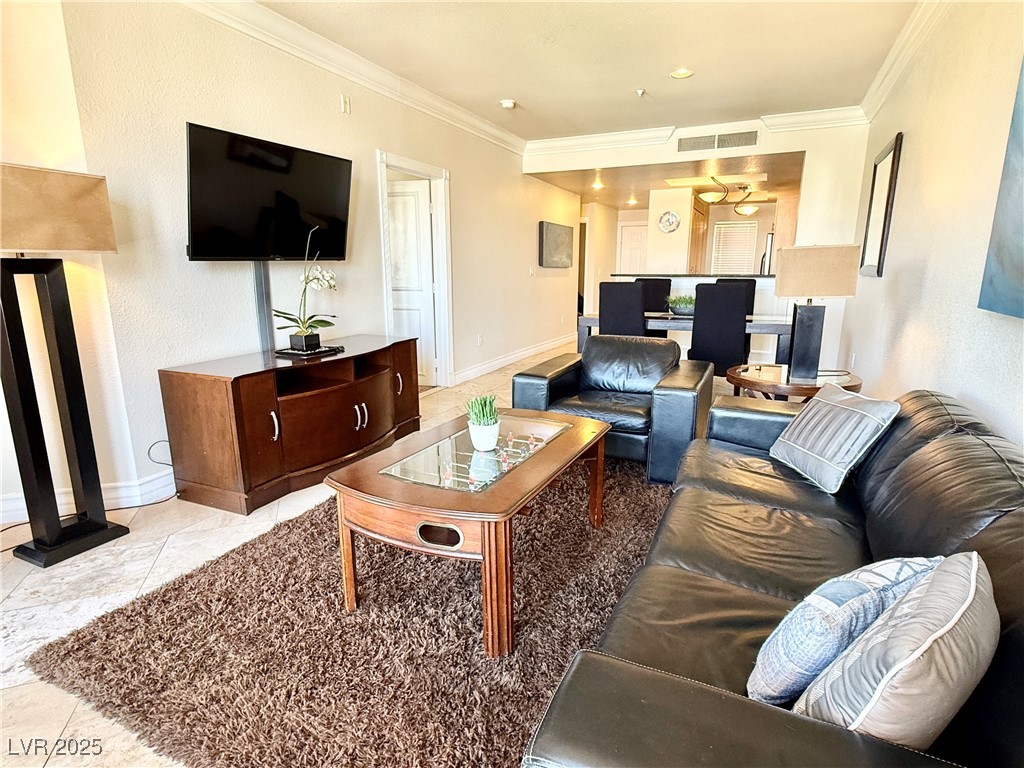 230 FLAMINGO Road 323