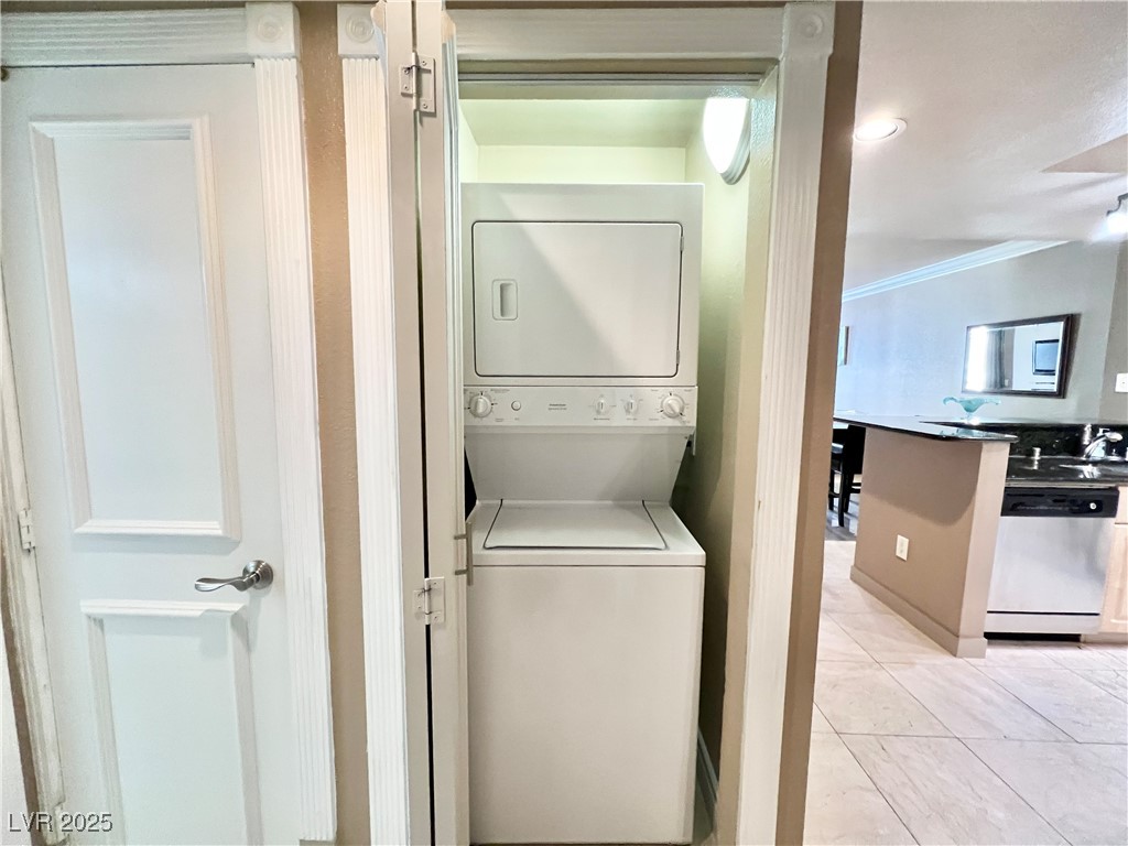 260 East Flamingo Road 204