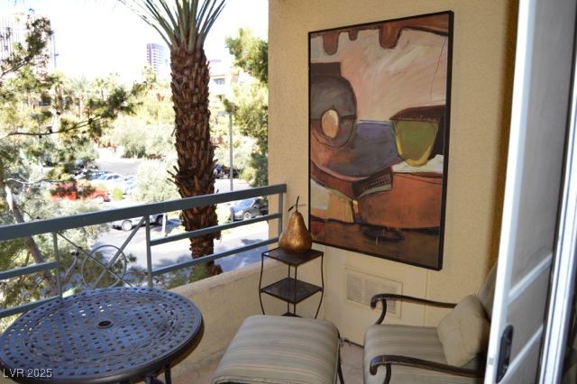 220 East Flamingo Road 202