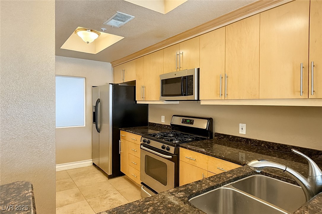 220 East Flamingo Road 125