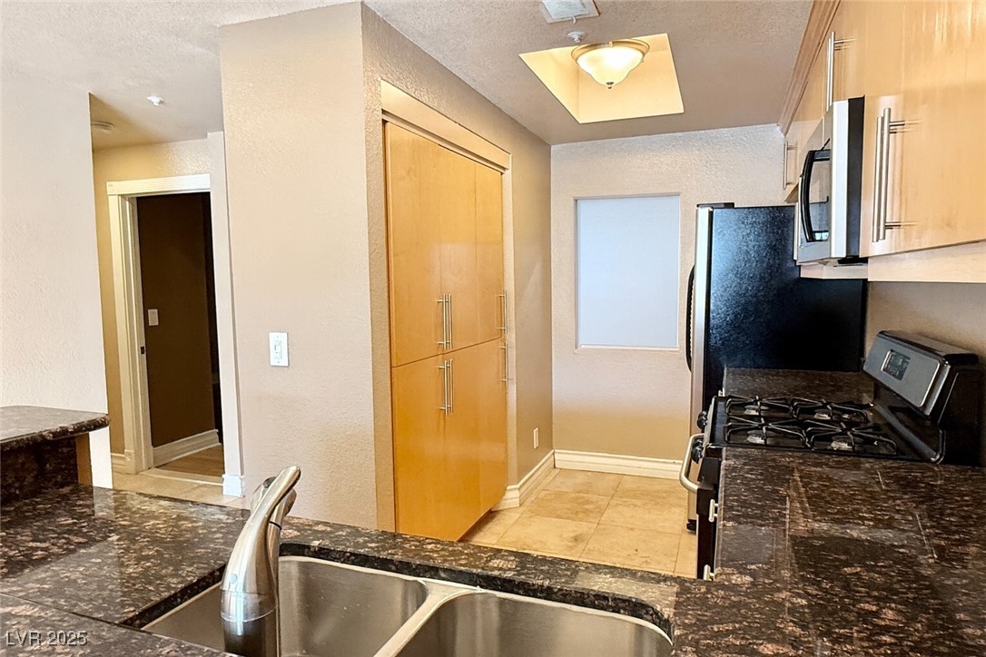 220 East Flamingo Road 125