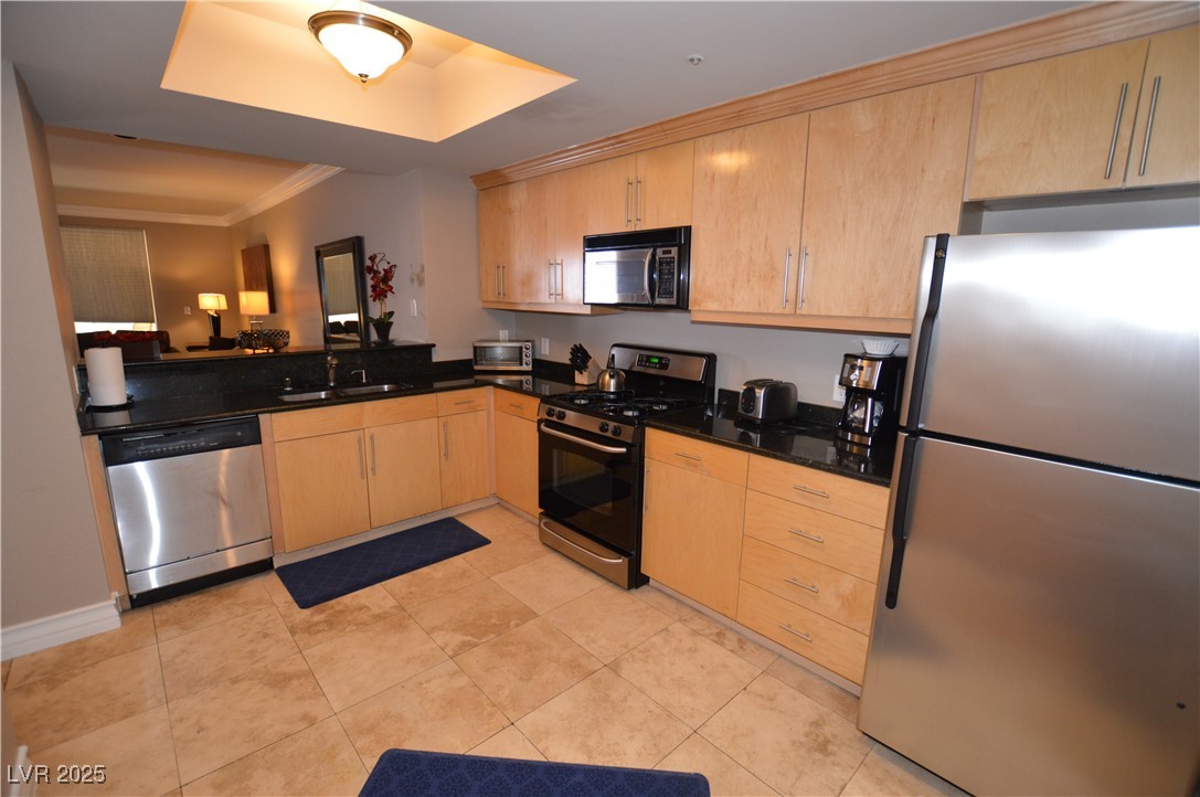 230 East FLAMINGO Road 101