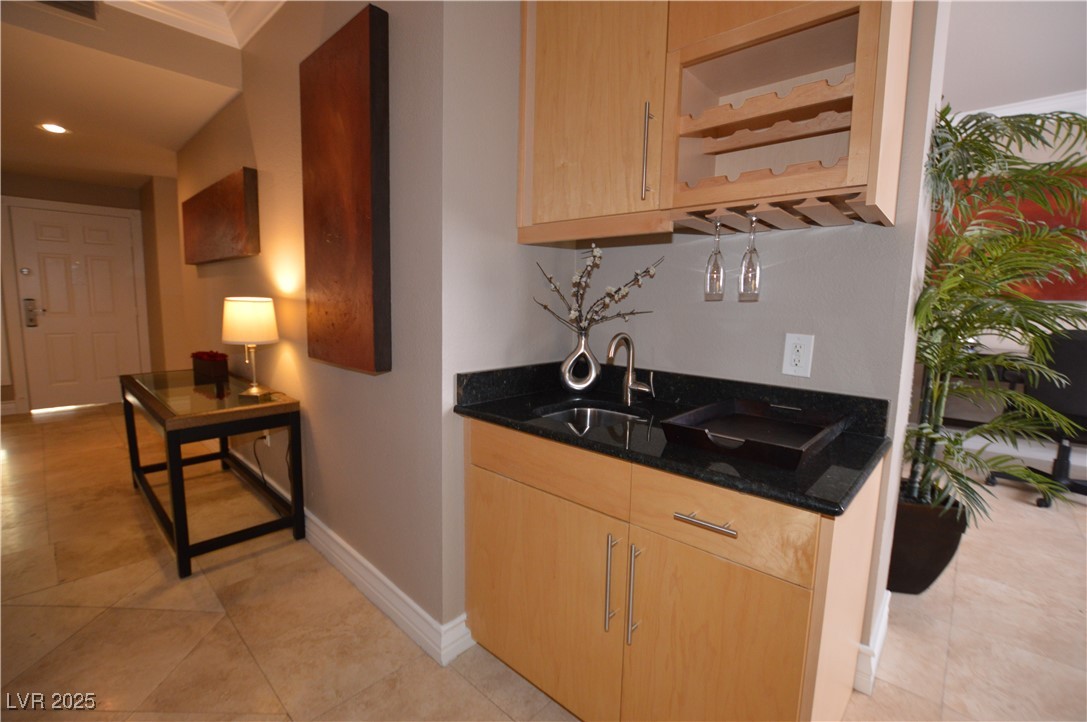 230 East FLAMINGO Road 101