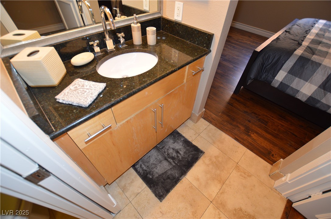 230 East FLAMINGO Road 101