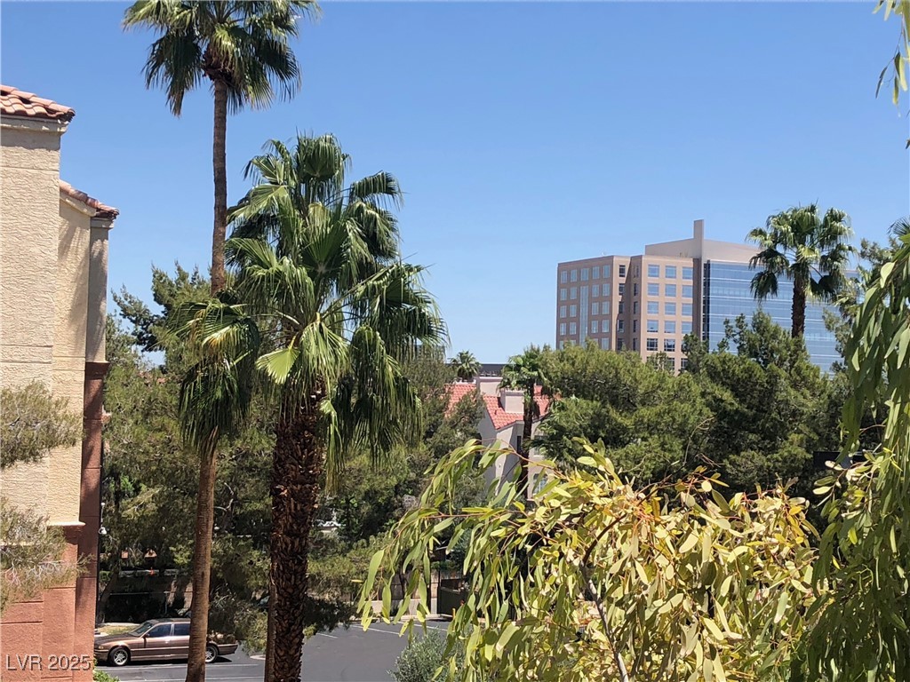 270 FLAMINGO Road 208