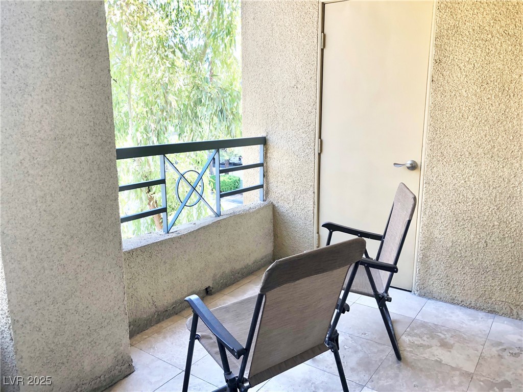 270 FLAMINGO Road 208