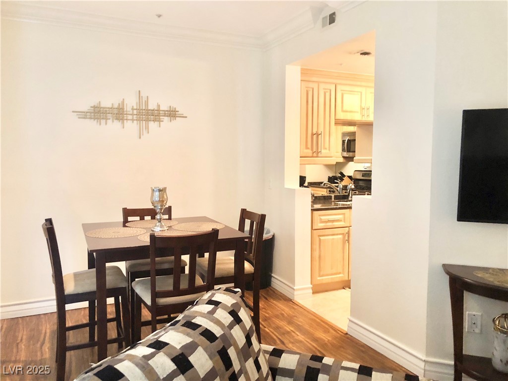 270 FLAMINGO Road 208