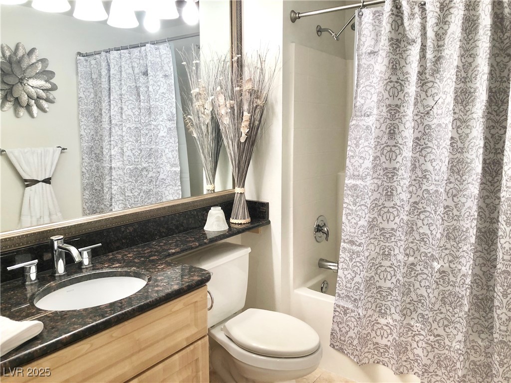 270 FLAMINGO Road 208