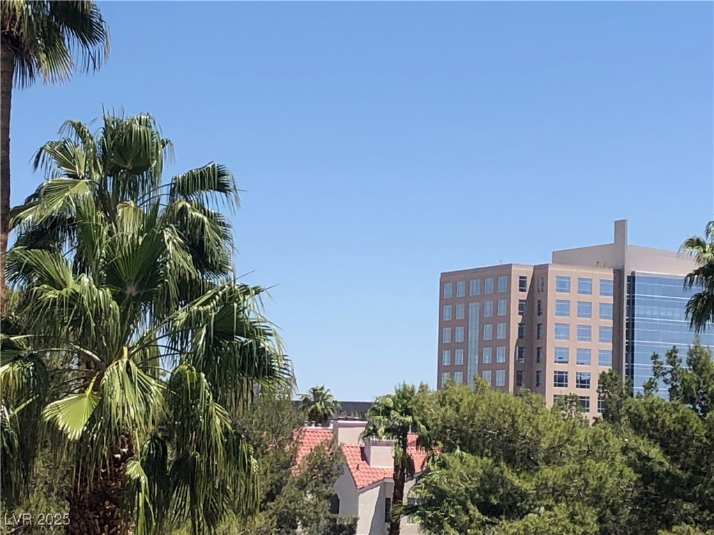 270 FLAMINGO Road 208