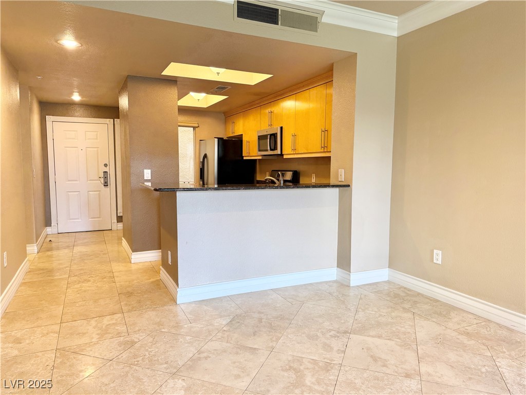 220 Flamingo Road 125