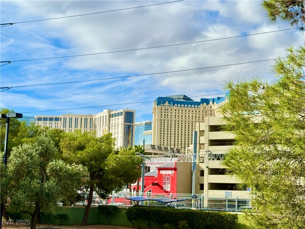 220 Flamingo Road 125