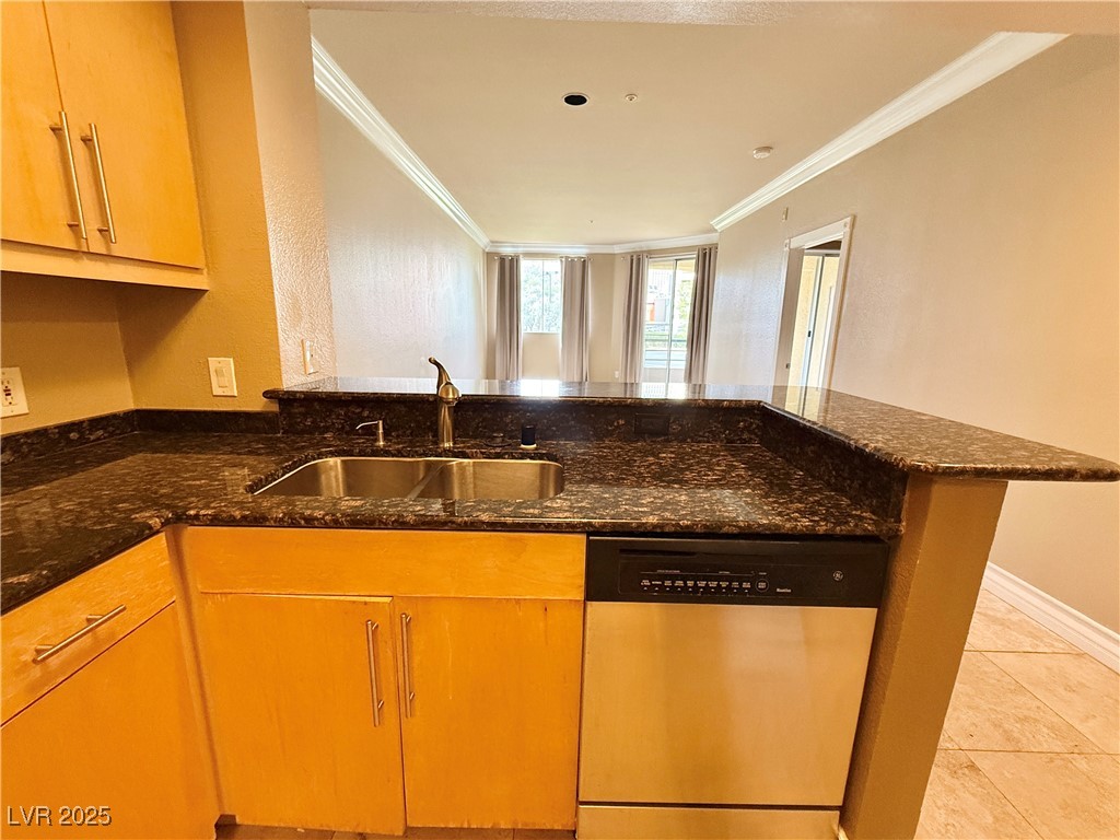 220 Flamingo Road 125