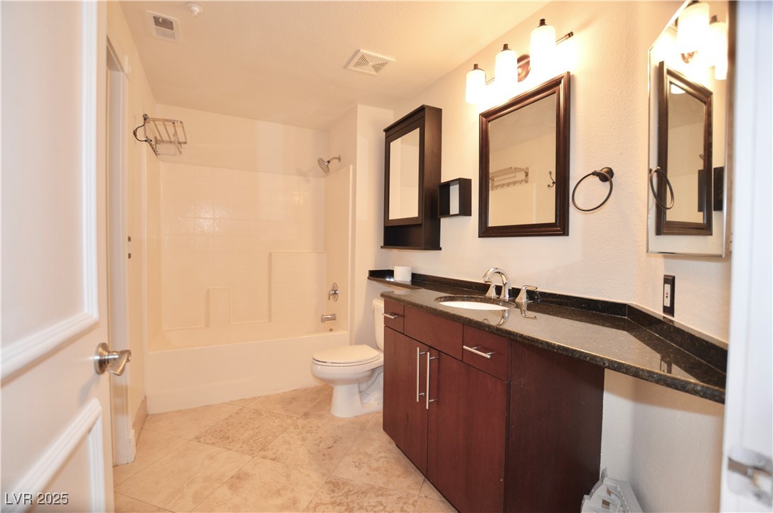 270 East Flamingo Road 135