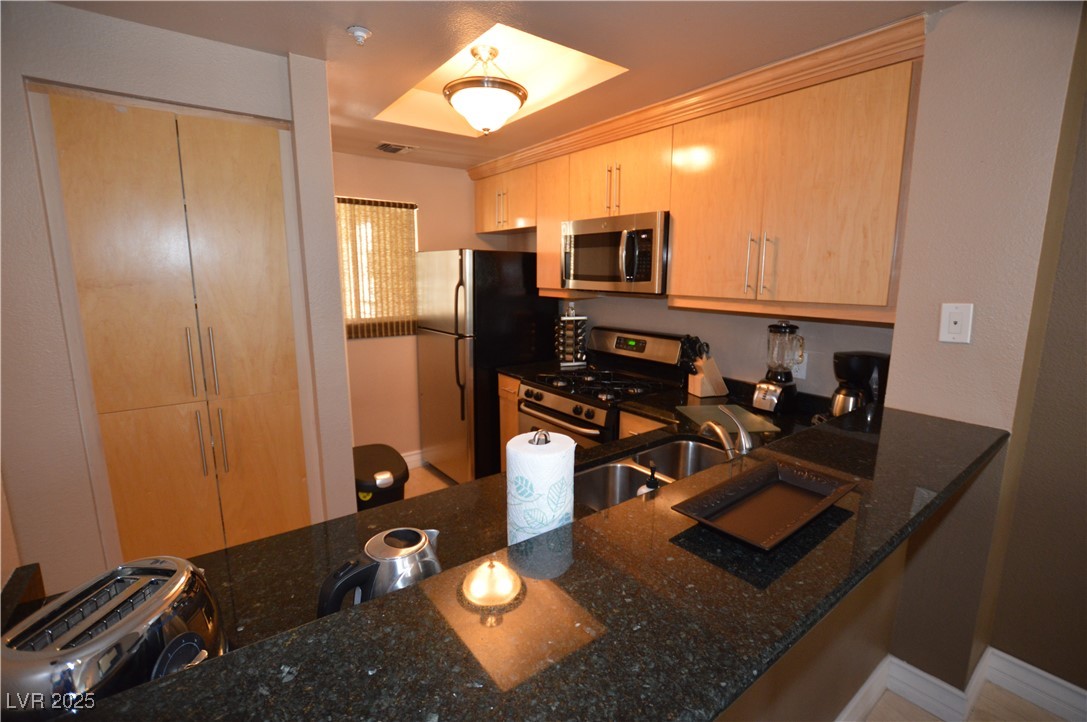 220 East FLAMINGO Road 327